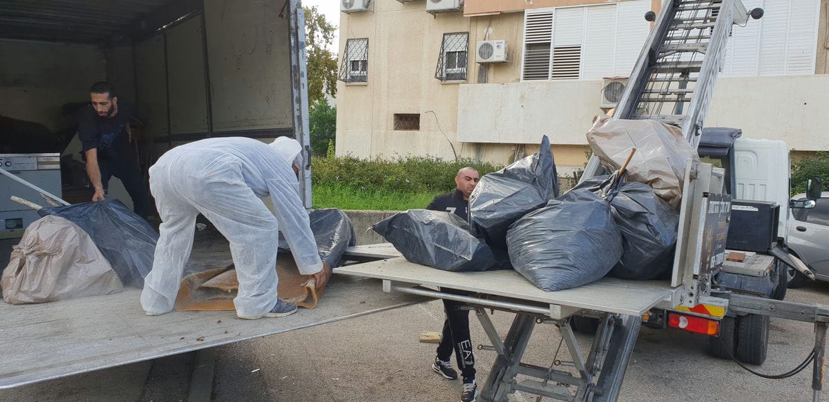 הסודות של פינוי דירה מוזנחת עמוסה בזבל - עשה זאת בעצמך
